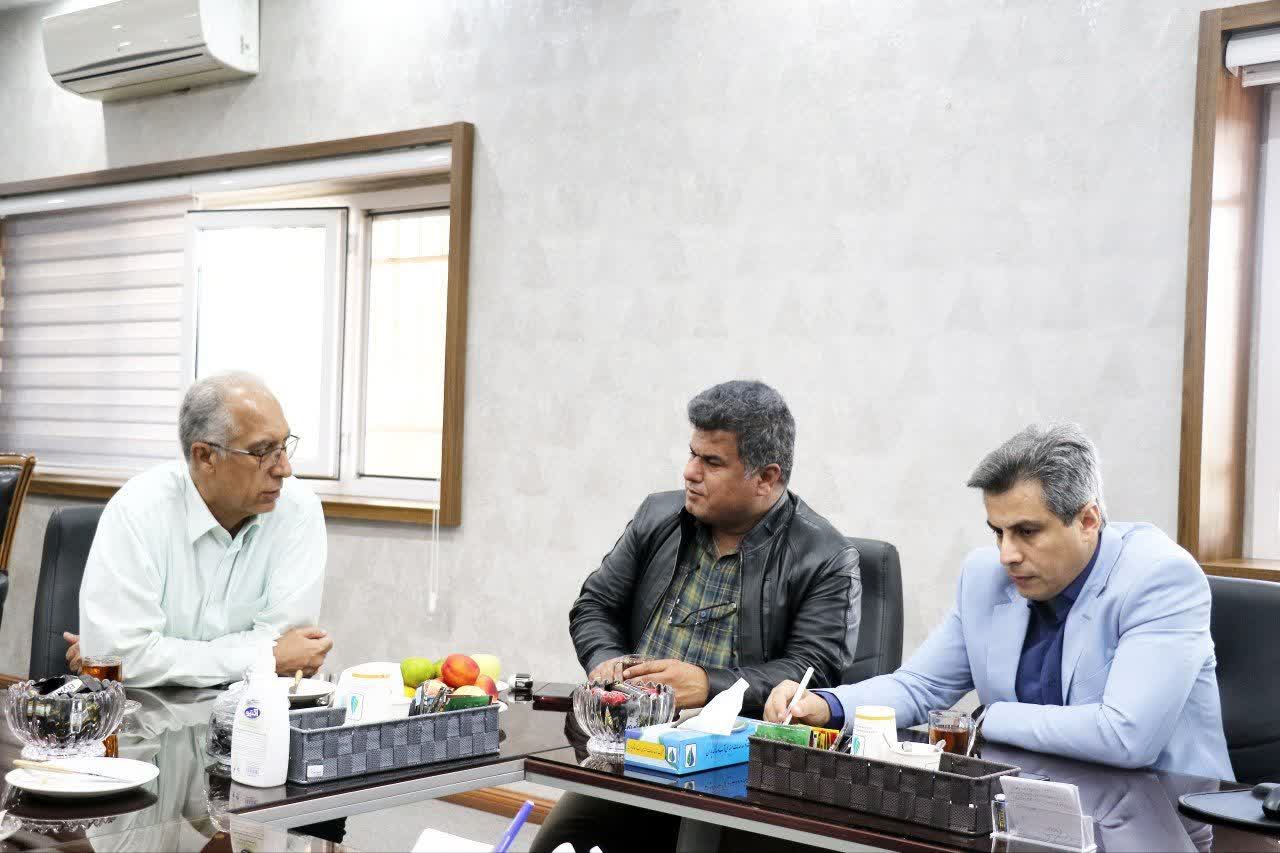 حضور معاون دپارتمان آب شرکت سابیر بین‌الملل با رایزنی مشاور عالی و مدیر حوزه مدیرعامل، در شرکت آب و خاک پارس برای عقد