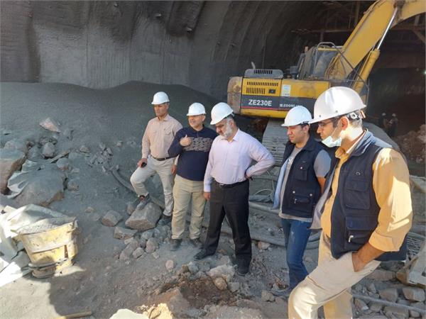 گزارش بازدید از پروژه احداث قطعه B2-4 آزاد راه تهران شمال