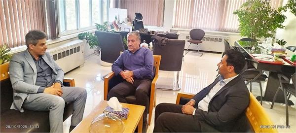 دیدار مشاورعالی و مدیر حوزه مدیرعامل شرکت آب و خاک کشور با معاون طرح و توسعه شرکت آب و فاضلاب کشور