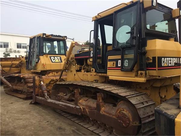 بولدوزر کاترپیلار D6H