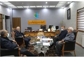 جلسه مدیر عامل  با معاونین و مدیریت مالی، پیرامون مسائل و موضوعات شرکت